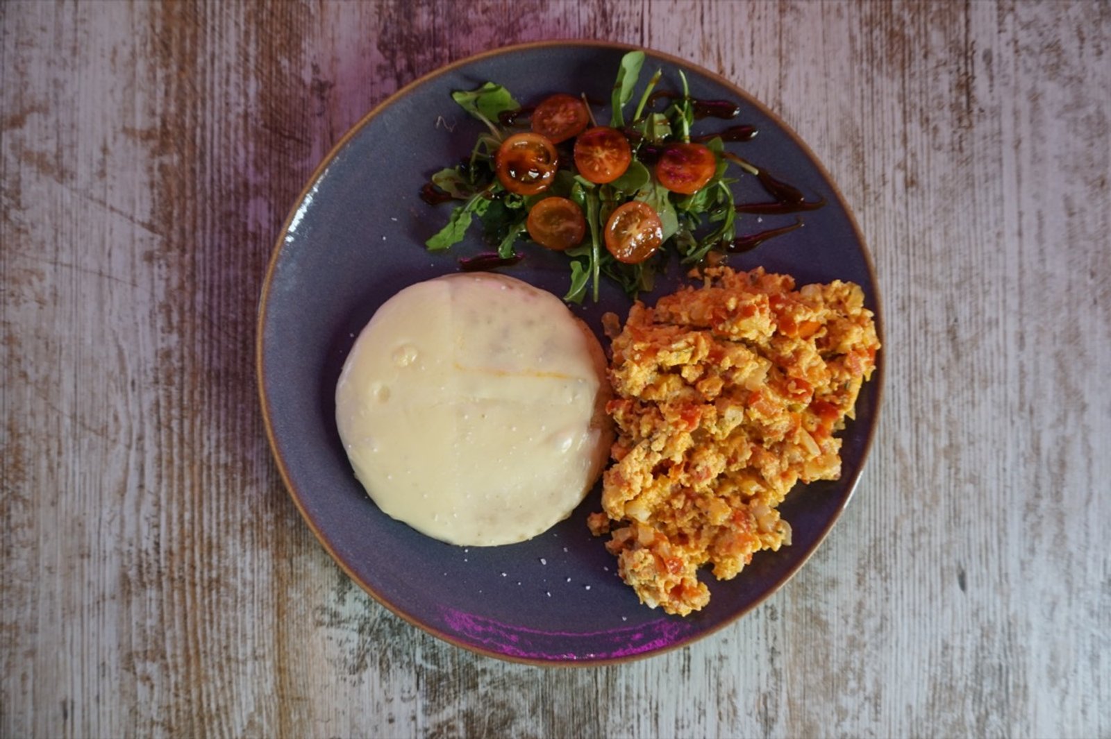 Arepa con perico · Colombia